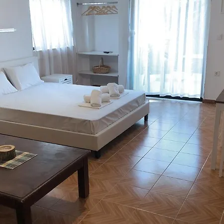 Artemis And Fillo Apartment Loutra Edipsou  Exterior photo