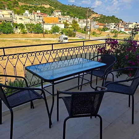 Artemis And Fillo Apartment Loutra Edipsou  Exterior photo
